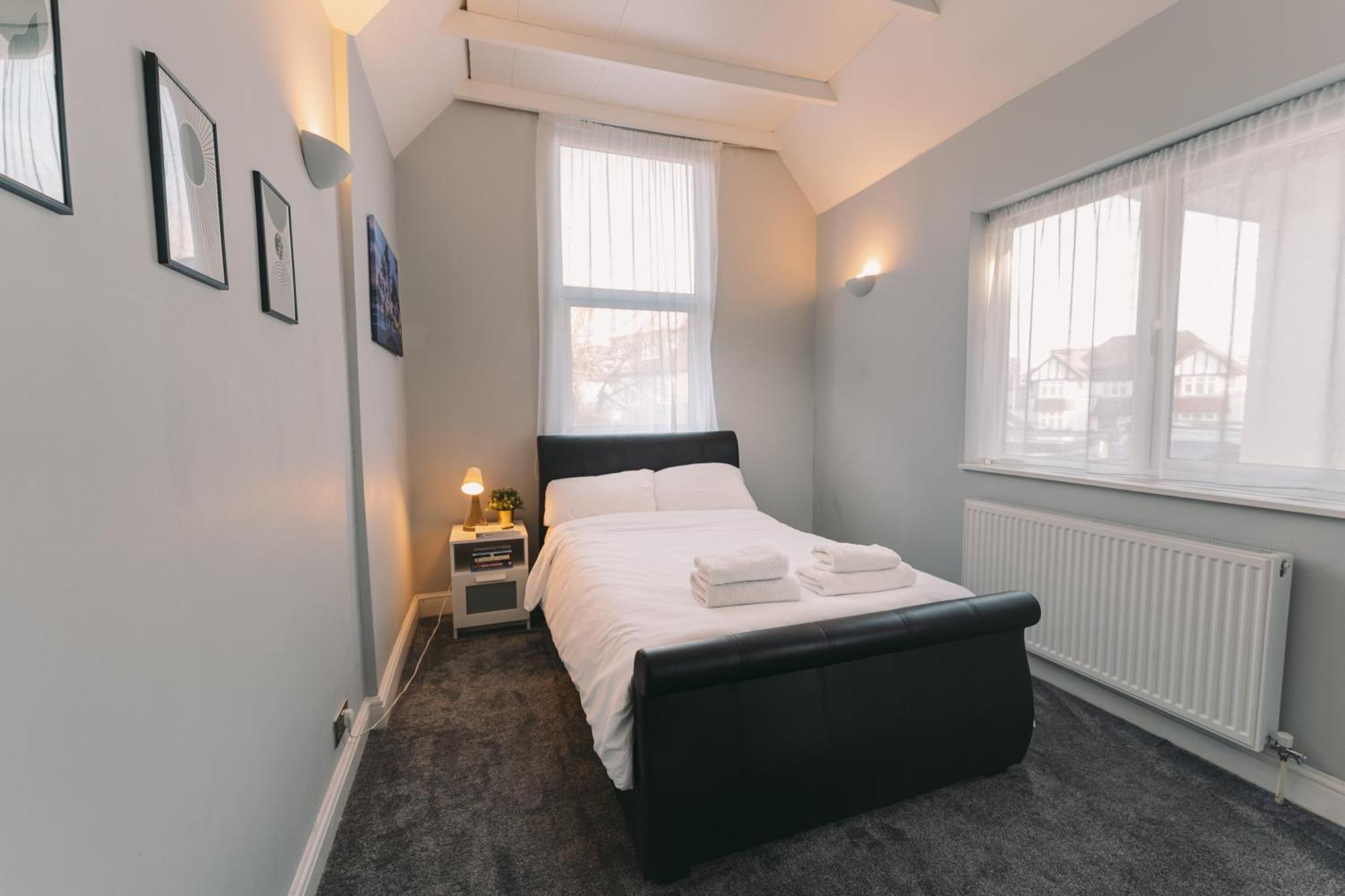 Modern Flat By The Underground. Daire Londra Dış mekan fotoğraf